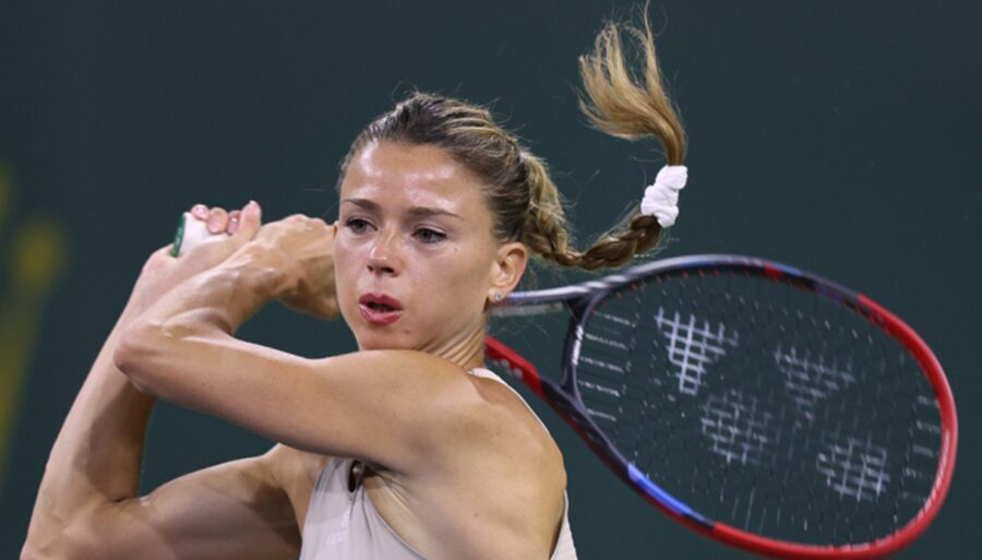 Camila Giorgi Comes Back And Beats Arantxa Rus Sportal Eu