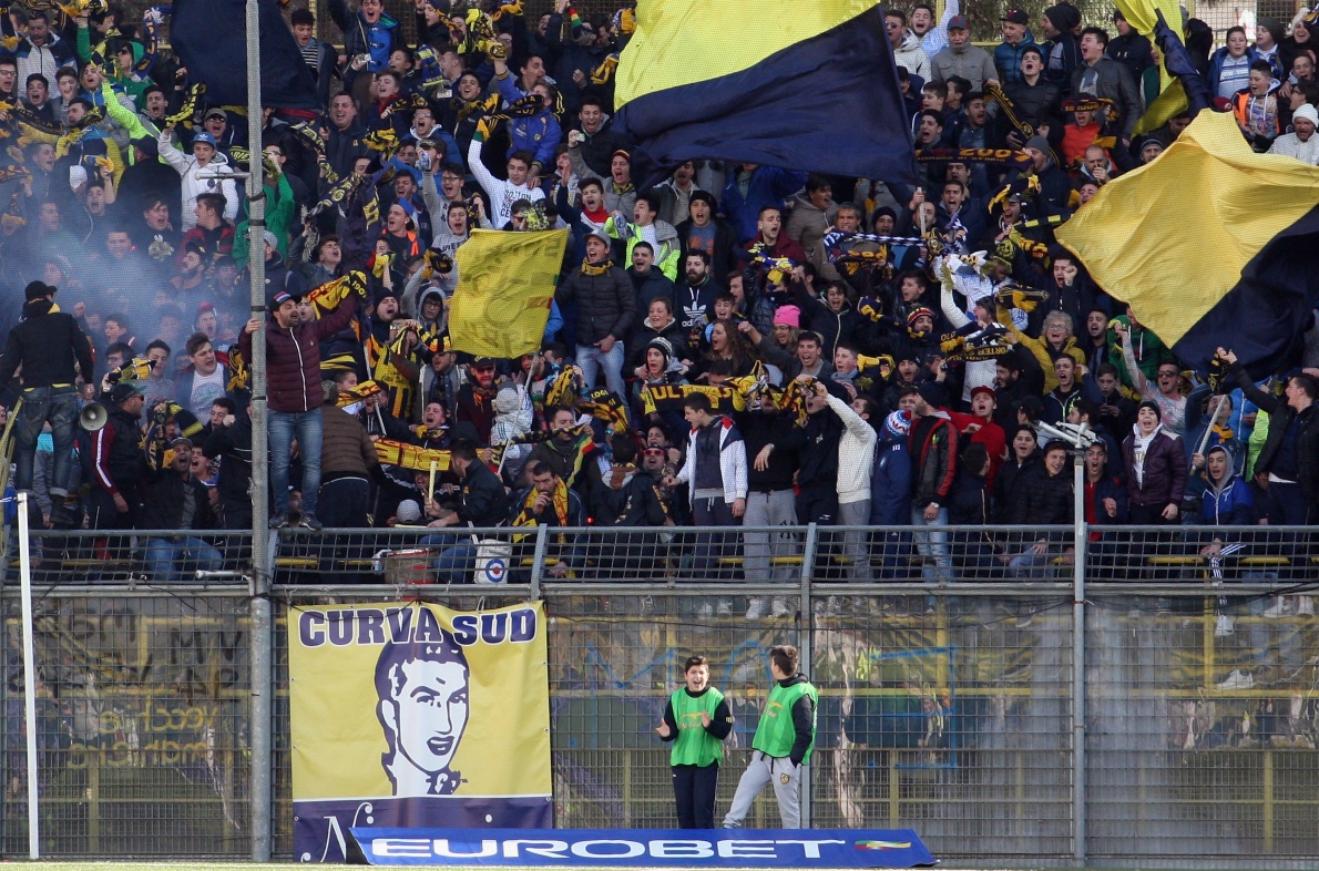 Juve Stabia It S Serie B Decisive The White Net Draw With Benevento