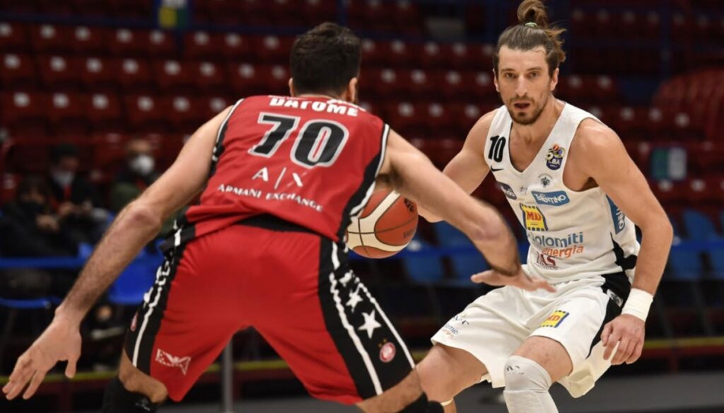 Gigi Datome sends a signal to Olimpia Milano.