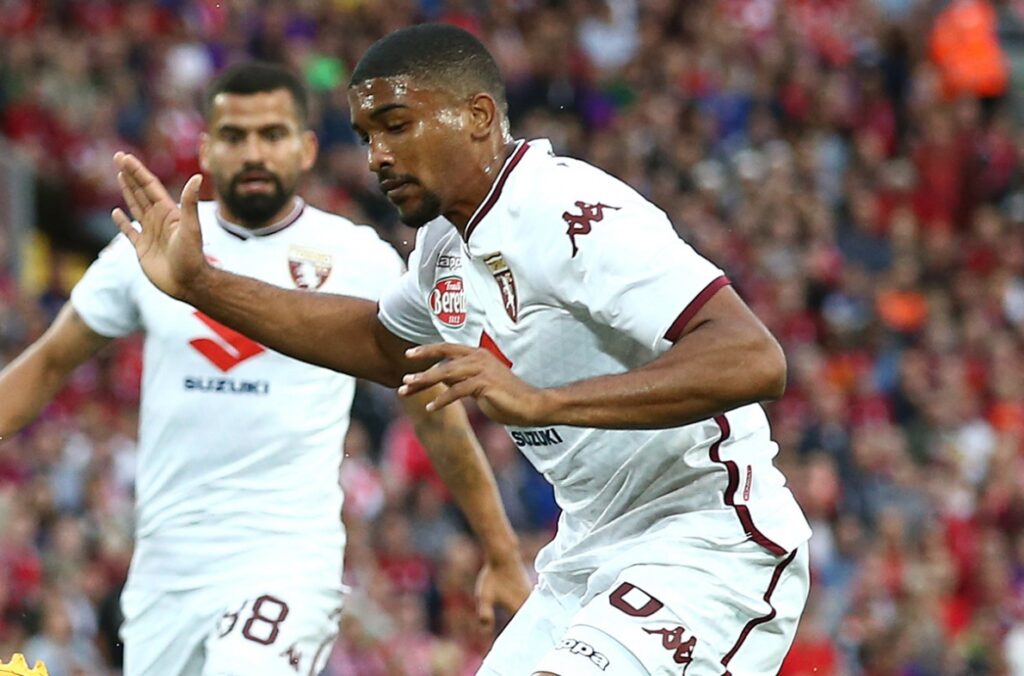 Bremer also suggests it: his transfer one step away