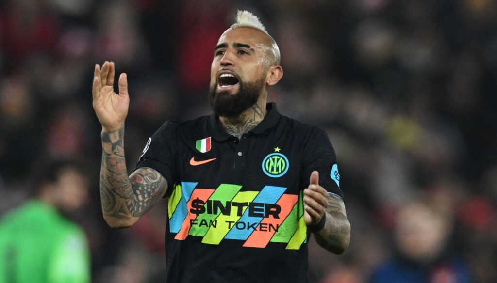 Arturo Vidal ready to wear rossonero
