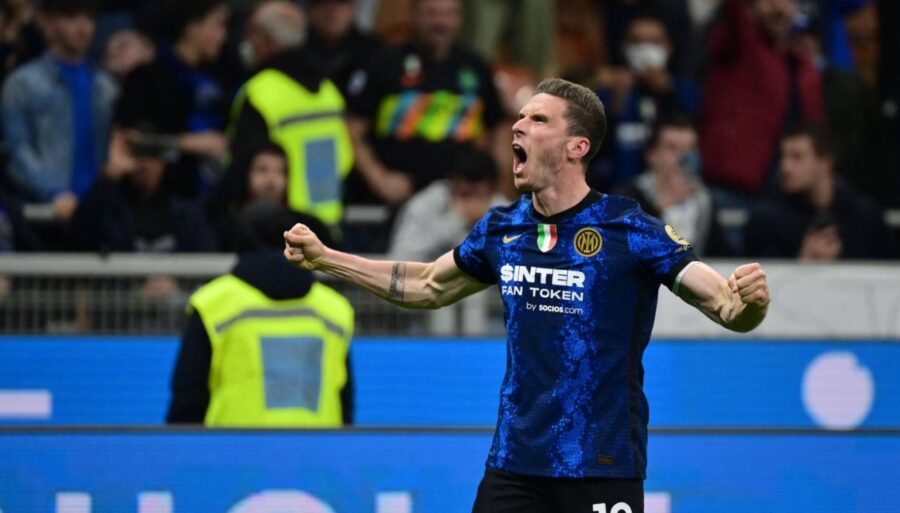 Surprise hypothesis in Robin Gosens’ future