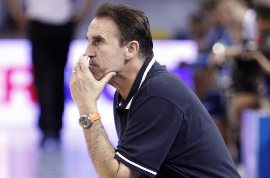 Carlo Recalcati weighs in on Olimpia Milano and Virtus Bologna