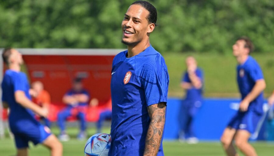 Netherlands-Qatar, the likely lineups