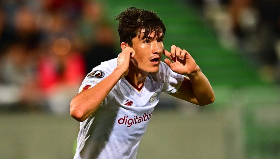Lille undermines Torino over Shomurodov