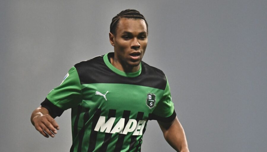 Armand Laurienté-Napoli: the agent is unbalanced