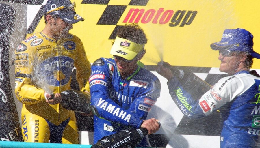 Max Biaggi, message to Valentino Rossi: “We hated each other, I miss the rivalry with him”