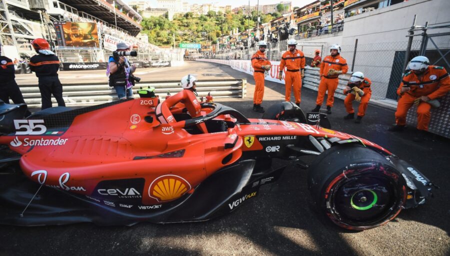 F1, Ferrari: Carlos Sainz makes mea culpa for FP2 crash