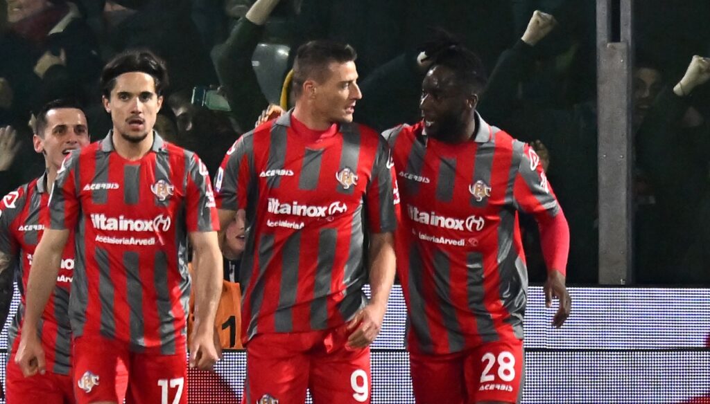 Cremonese still believes: Spezia beaten in direct clash - Sportal.eu