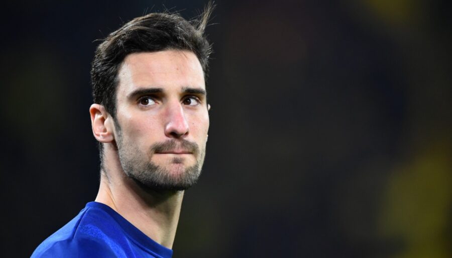 Spain apprehensive for Sergio Rico: fell from horse, is serious