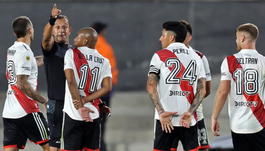 Superclasico, final madness: brawl and as many as seven ejected