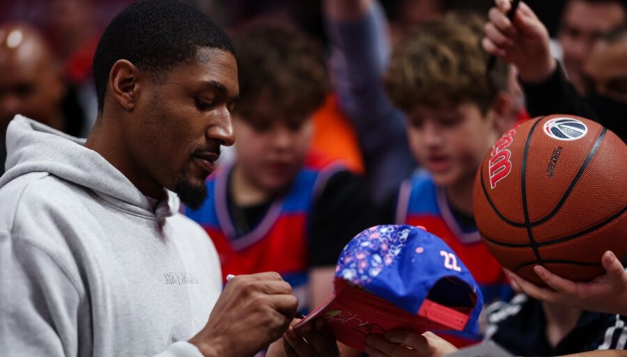 NBA, Bradley Beal disputed by two franchises