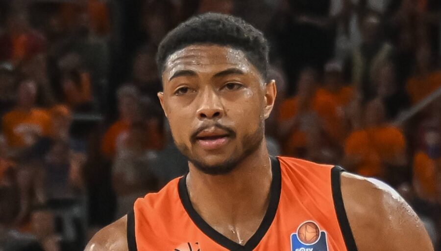 Reyer places shot Bruno Caboclo
