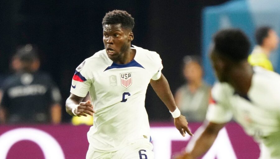 Milan, axis with Valencia: two possible strikes in defense and midfield