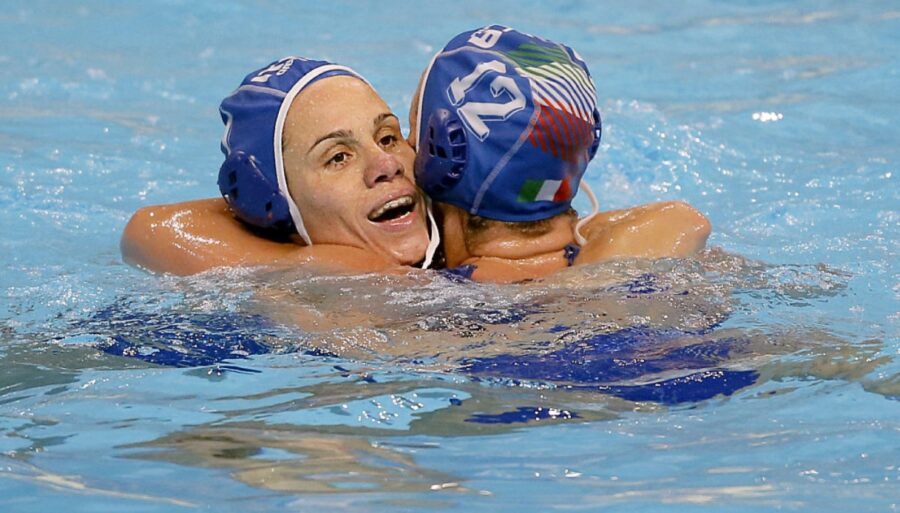 World swimming championships, Setterosa to avalanche against South Africa