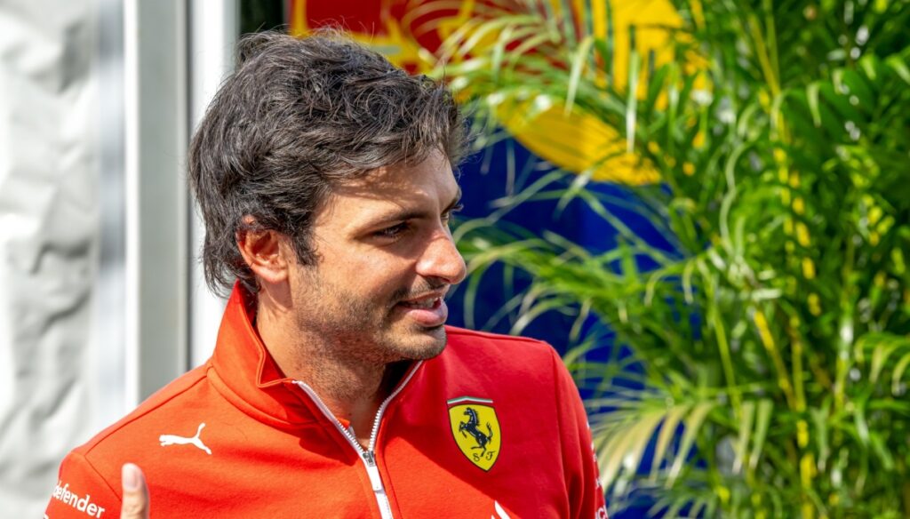 F1, Carlos Sainz sends message to Ferrari after third podium finish ...