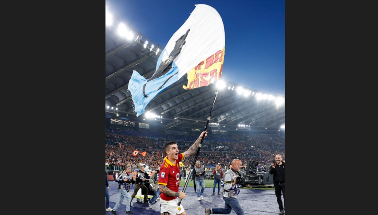 Roma-Lazio not over: investigation into racist chants and Mancini flag ...