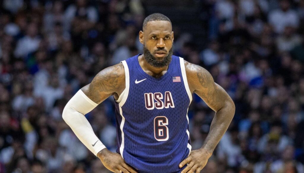 LeBron James U.S. flag bearer - Sportal.eu