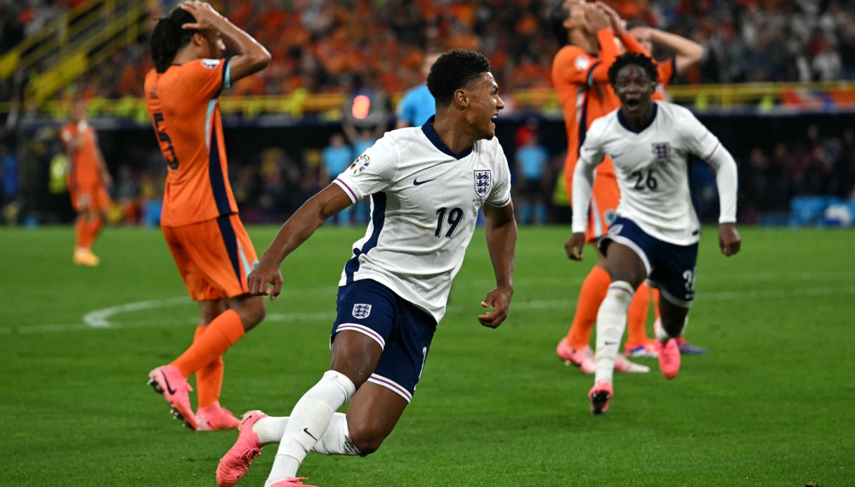 Euro 2024 Ollie Watkins solves it in the last minute, England joins