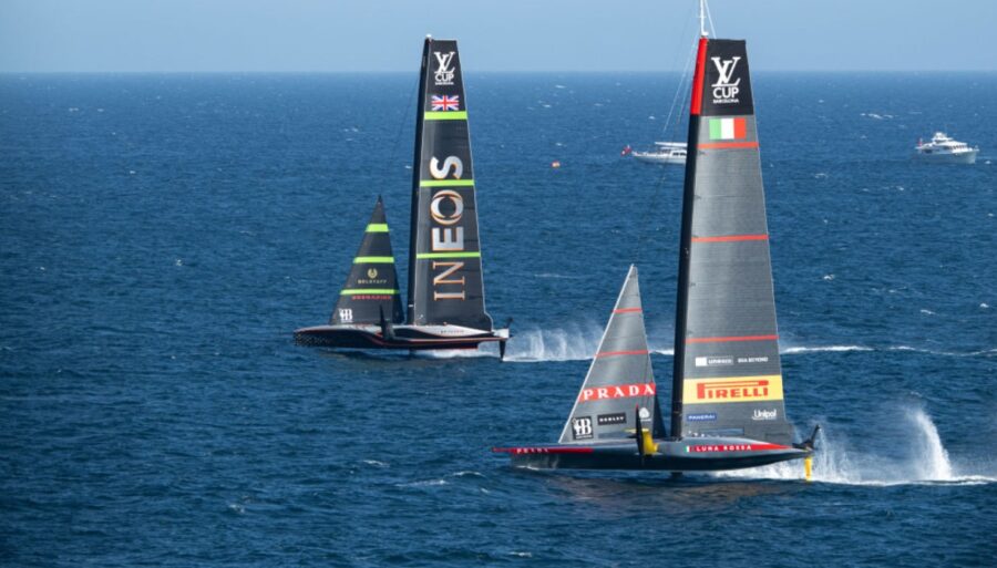 Louis Vuitton Cup Final backandforth between Luna Rossa and Ineos