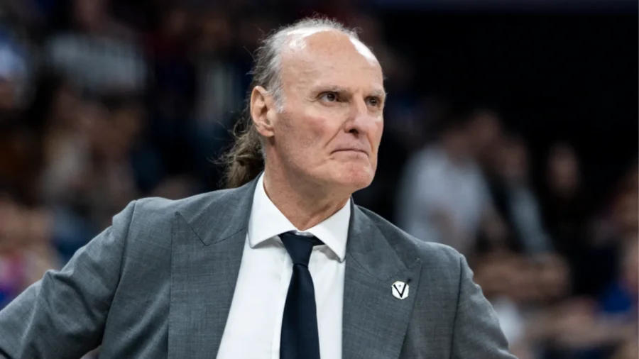 Un finale da incubo a Barcellona costa caro alla Virtus: Dusko Ivanovic taglia corto su Carsen Edwards