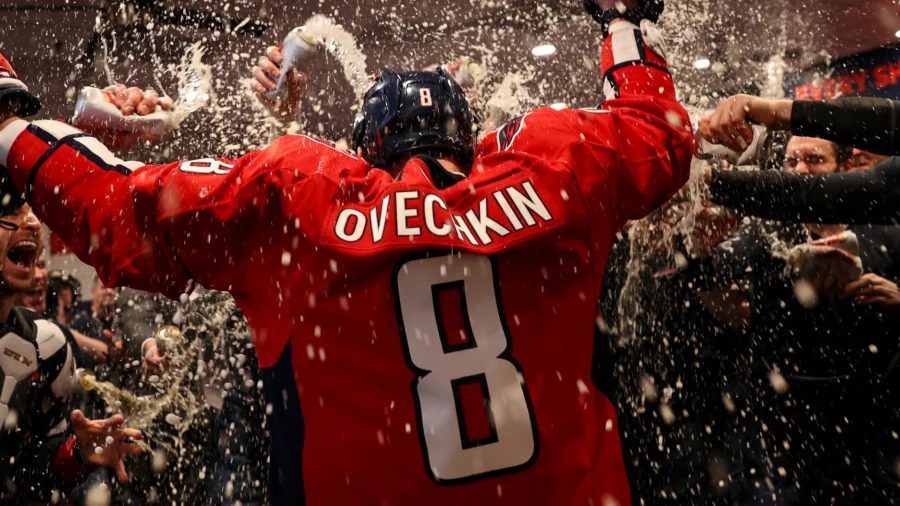 NHL, Alex Ovechkin into legend