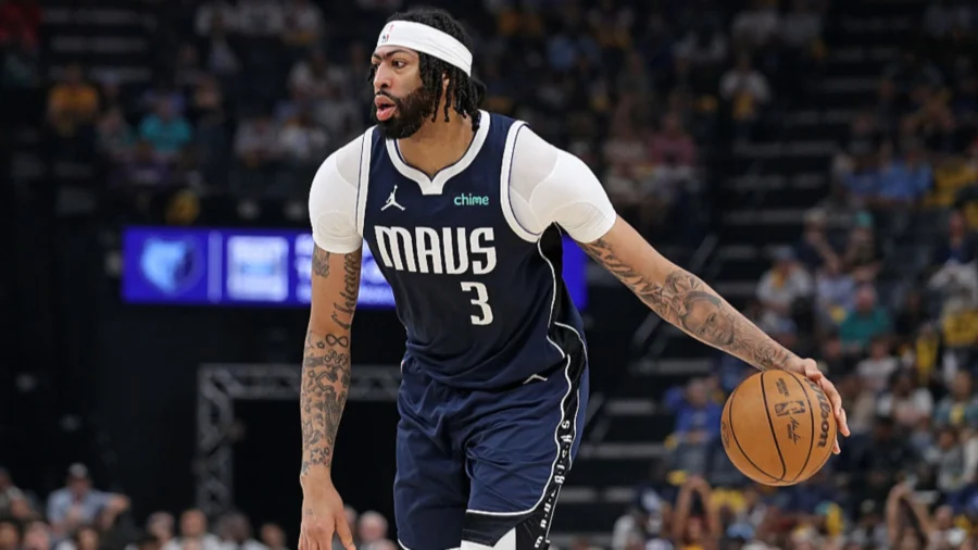 A super Anthony Davis is not enough: Dallas eliminated by Memphis, Miami moves to&apos;OT over Atlanta