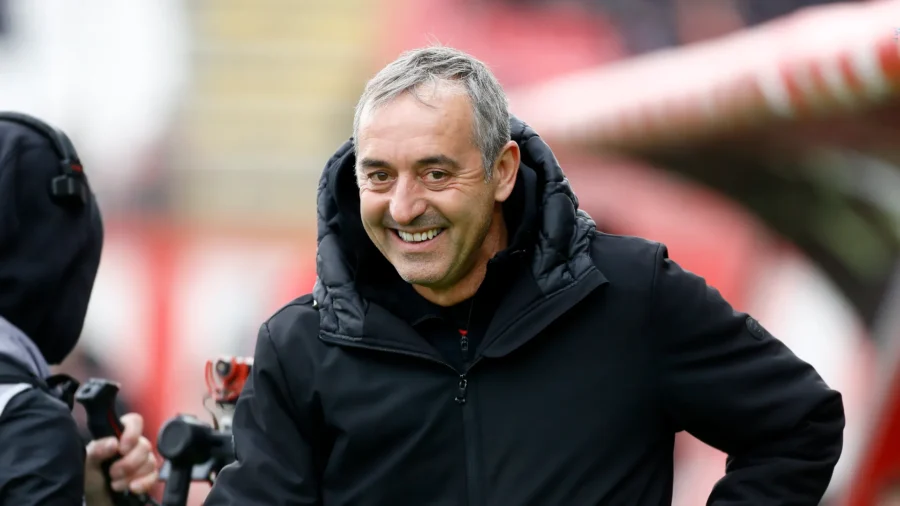 Marco Giampaolo smiles: Lecce almost full for Juventus