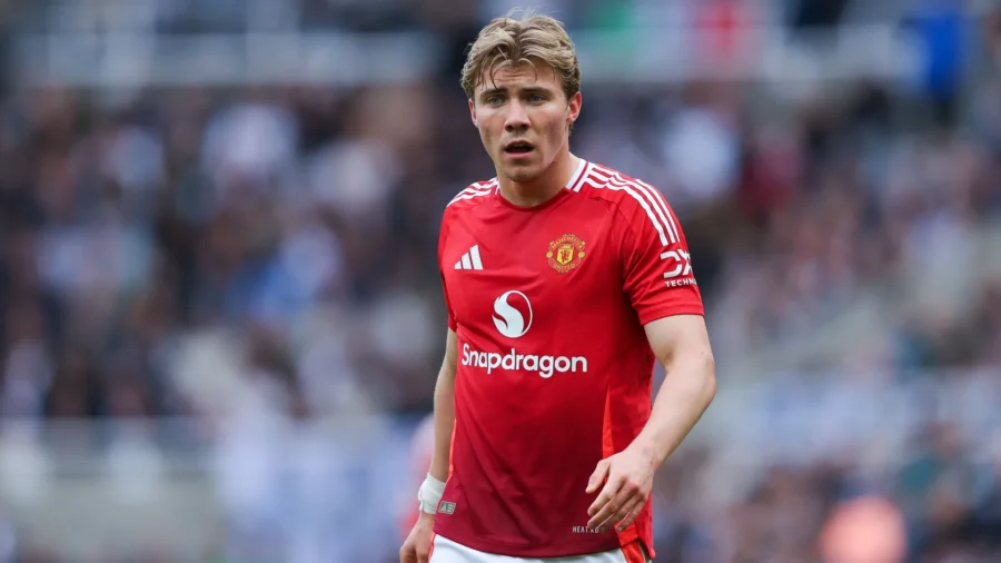 Rasmus program: Milan and Napoli compete for Hojlund