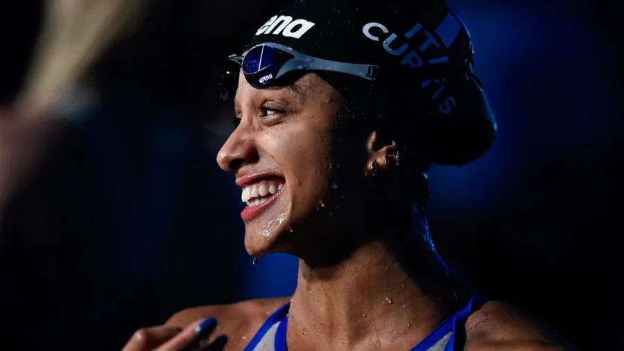 Sara Curtis faster than Federica Pellegrini: historic record!