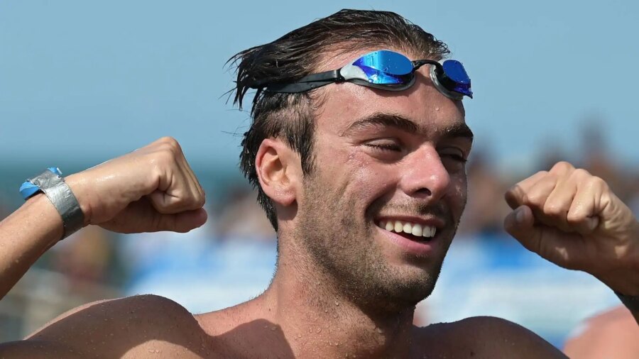 Gregorio Paltrinieri closes out European Championships with silver in relay event