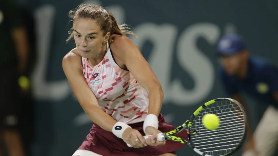 Lucia Bronzetti overwhelmed by Laura Siegemund at the Internazionali d&apos;Italia