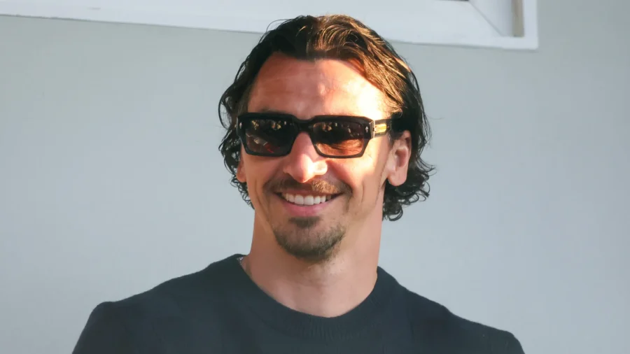 Zlatan Ibrahimovic indica la strada a Jannik Sinner e lo invita a Milan-Bologna