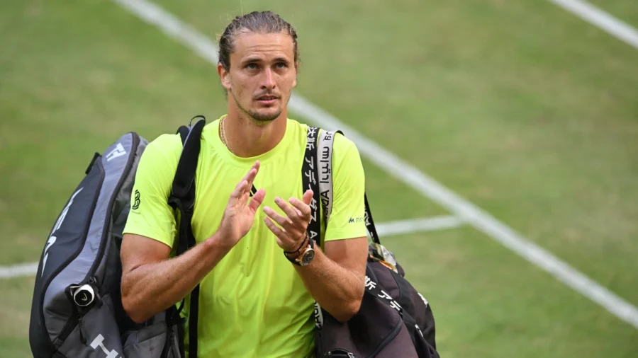 Alexander Zverev honors Lorenzo Sonego and makes surprising comparison