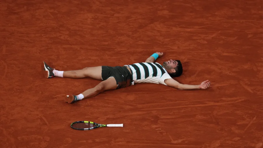 Jannik Sinner relents after five and a half hours, Roland Garros still belongs to Carlos Alcaraz