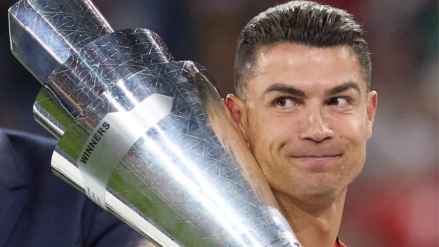Cristiano Ronaldo immortal: 40 years, 938 goals and 35 trophies won