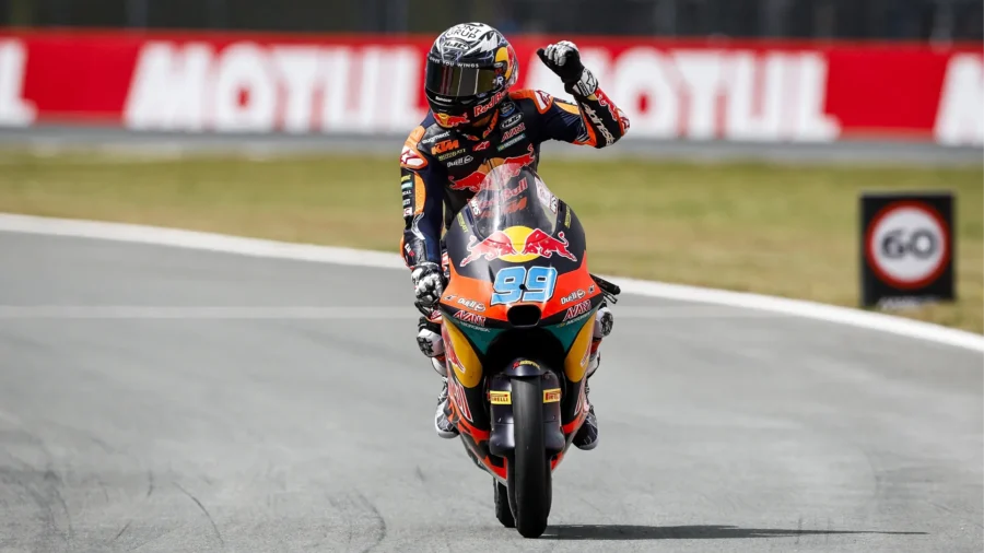 Moto3, Assen race ends early due to a crash, José Antonio Rueda wins
