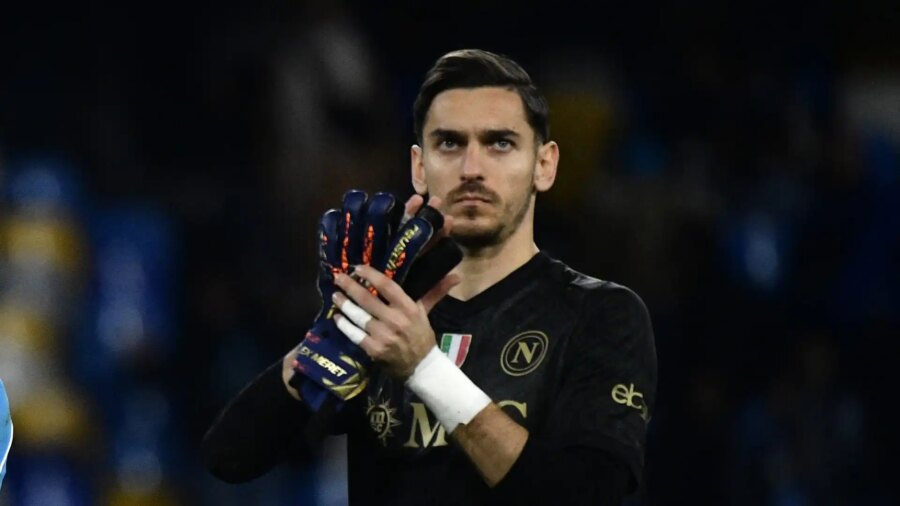 Napoli market: Alex Meret could have left