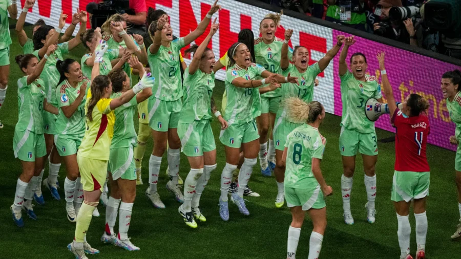 Women&apos;s Italy at the Quirinal, compliments of Sergio Mattarella