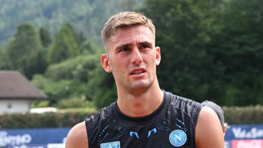 Napoli welcomes Lorenzo Lucca, Udinese greets him in style