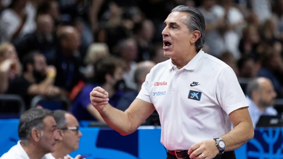 Sergio Scariolo plays a heavy joke on Virtus Bologna