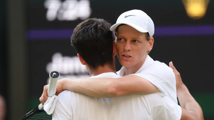Wimbledon, even the&apos;Formula 1 ace applauds Jannik Sinner