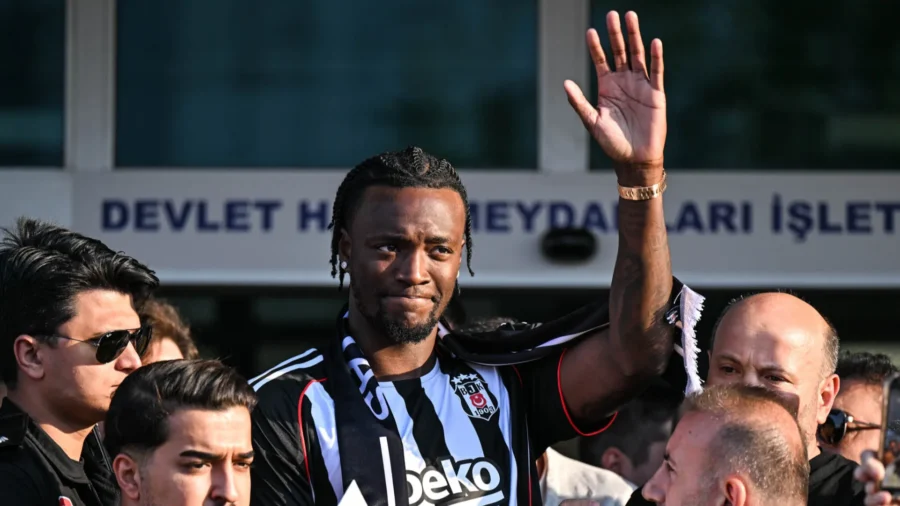 Besiktas officiates the arrival of Tammy Abraham