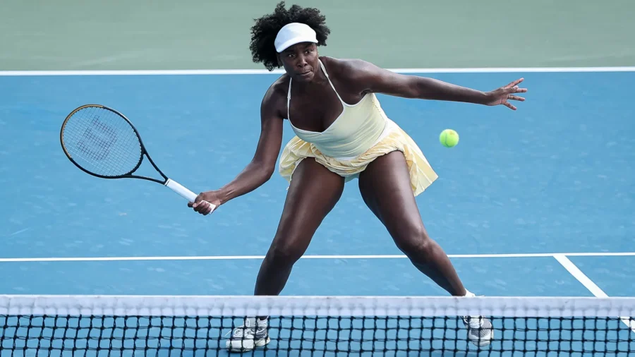Venus Williams returns to the court after 16 months and wins immediately