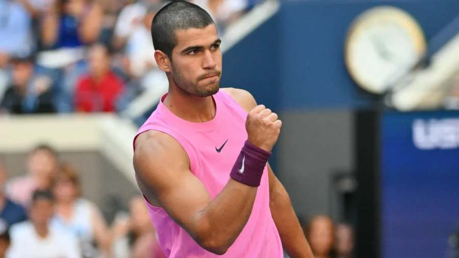 US Open: Carlos Alcaraz to quarterfinals without breaking a sweat