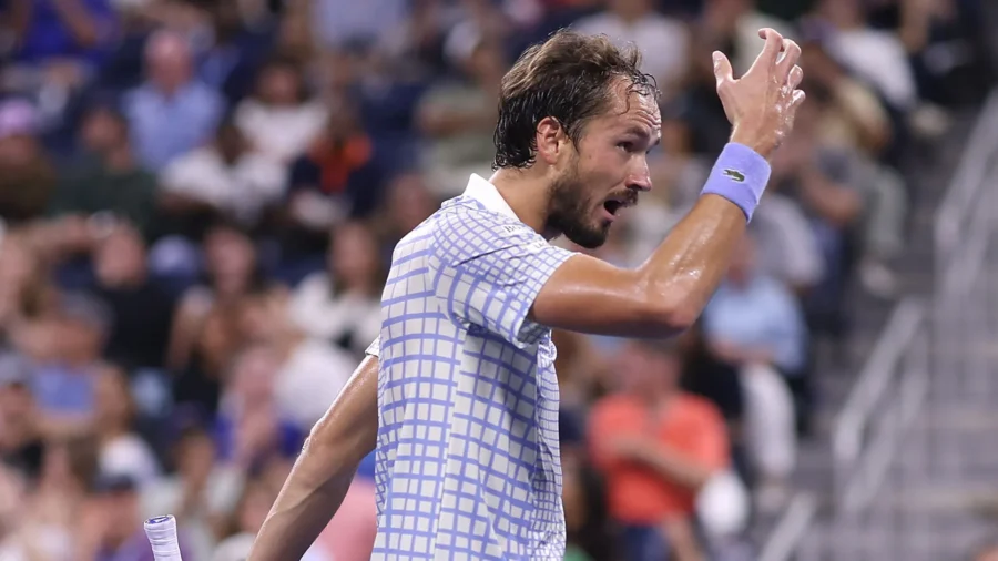 Daniil Medvedev, coach away after scripted knockout at US Open