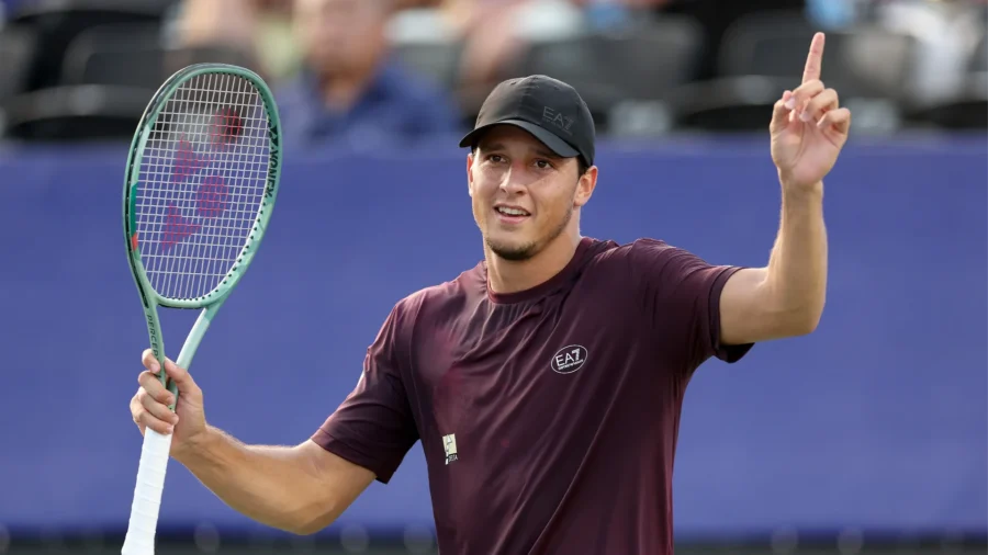 US Open: Luciano Darderi on velvet, Lucia Bronzetti is already out