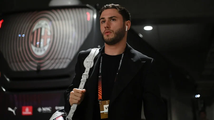 The&apos;former Milan captain ready to put himself on the line in Greece