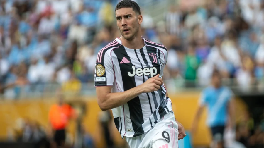 AC Milan soccer club, new contacts for Vlahovic: Juventus interested in Rossoneri