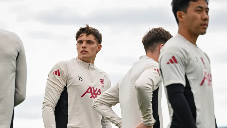 Liverpool: John Leoni impresses Arne Slot